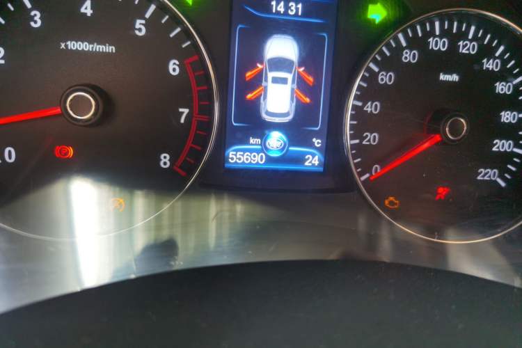 Used FAW Senya R7 2016 1.6L Manual Smart Version