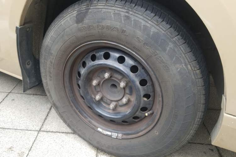 Used Foton Scenic G9 2016 2.4L Commercial Version Long Wheelbase 4G69