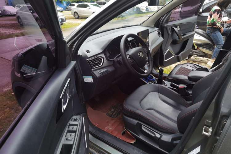 Used FAW Senya R7 2016 1.6L Manual Smart Version