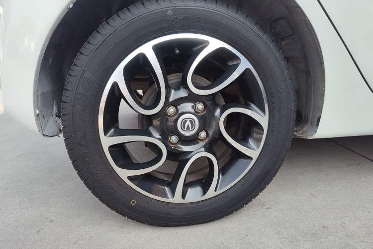 Used Changan Benni 2014 1.4L IMT Luxury Model with Sunroof