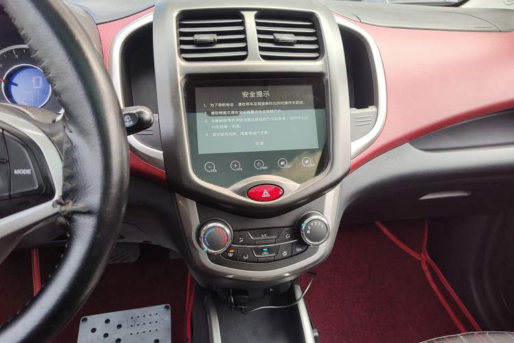 Used Changan Benni 2014 1.4L IMT Luxury Model with Sunroof