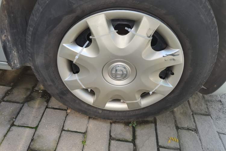 Used Brilliance H330 2013 1.5L Automatic Comfort Edition
