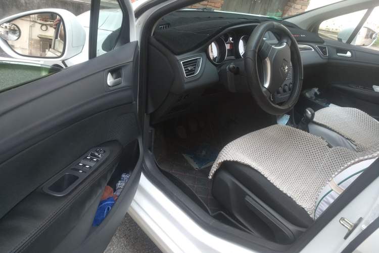 Used Peugeot 308 2014 Enjoy Edition Classic 1.6L Manual YouShang Model Driver Seat