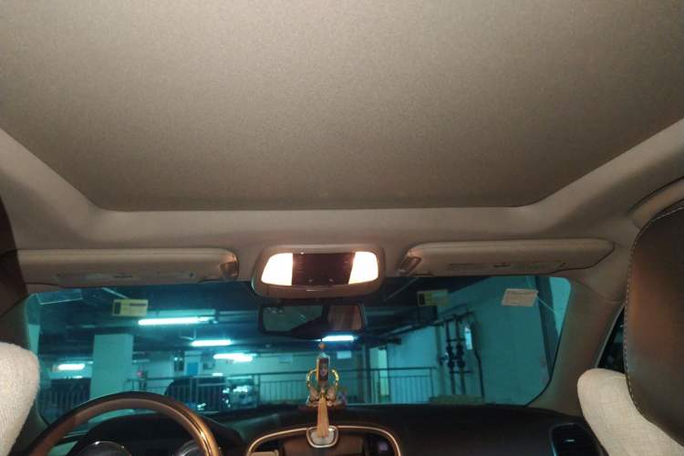 Used Chrysler 300C 2013 3.6L Prestige Edition
