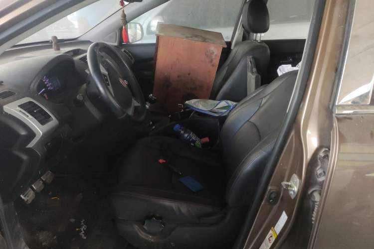 Used BYD S6 2014 1.5TI Manual Luxury 5-Seater