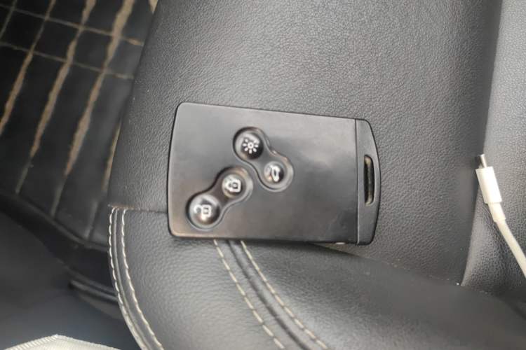 Used Renault Koleos 2013 2.5L Two-Wheel Drive Comfort Edition
