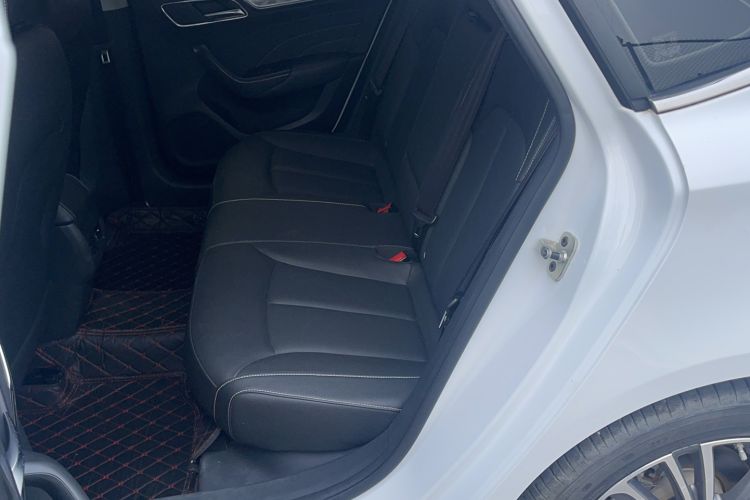 Used Roewe i6 2020 PLUS 1.6L CVT 4G Connected Glory Flagship Edition
