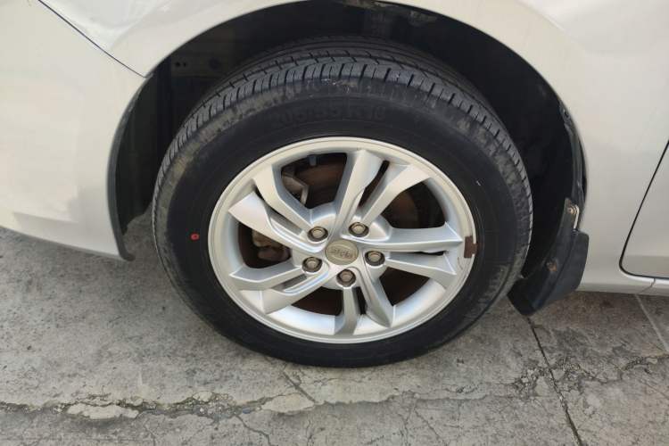 Used BYD Surui 2012 1.5L Manual Luxury Version
