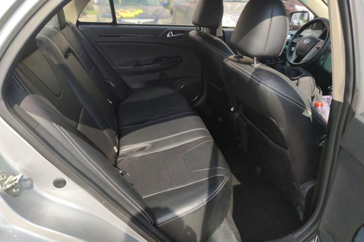 Used BYD Surui 2012 1.5L Manual Luxury Version
