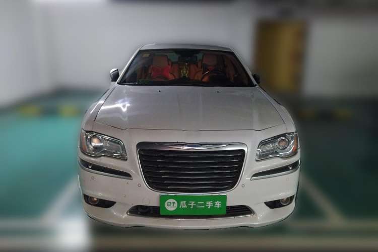 Used Chrysler 300C 2013 3.6L Prestige Edition
