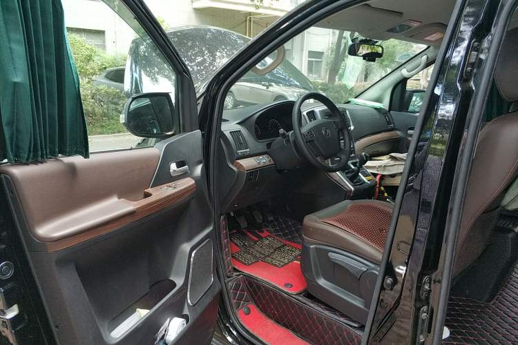 Used FORTHING Lingzhi PLUS 2021 2.0L Manual Luxury 7-Seater