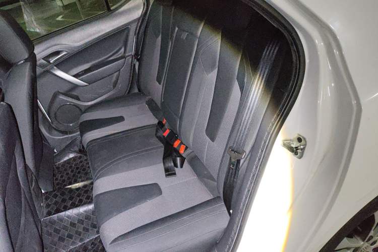 Used MG 5 2014 1.5T Automatic Luxury Model