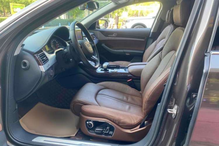 Used Audi A8 2017 A8L 45 TFSI quattro Comfort model
