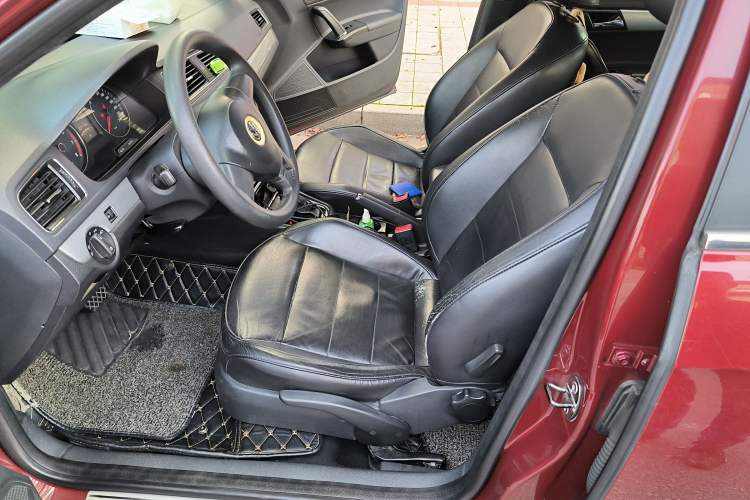 Used Volkswagen Gran Lavida 2013 1.6L Automatic Comfort Model