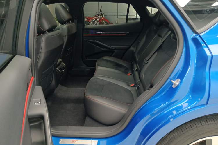 Used Ford EVOS 2022 EcoBoost 245 ST-Line
