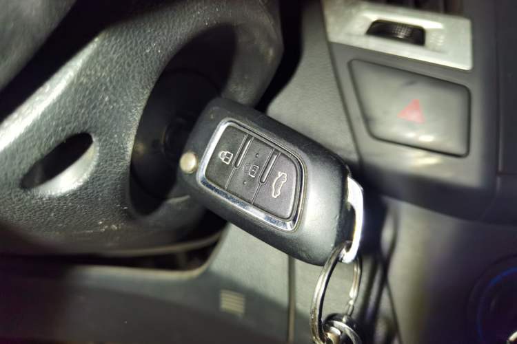 Used Dongfeng Aeolus AX3 2016 1.5L Manual ZhiKu Model