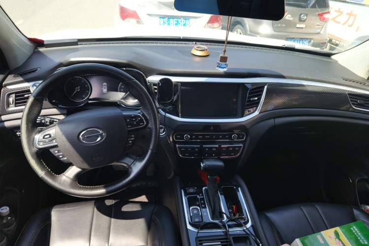 Used GAC Trumpchi GS7 2017 280T Two-Wheel Drive Luxury Model
