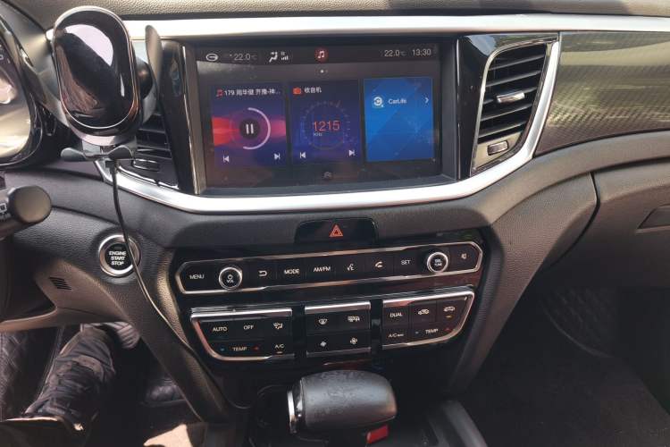 Used GAC Trumpchi GS7 2017 280T Two-Wheel Drive Luxury Model
