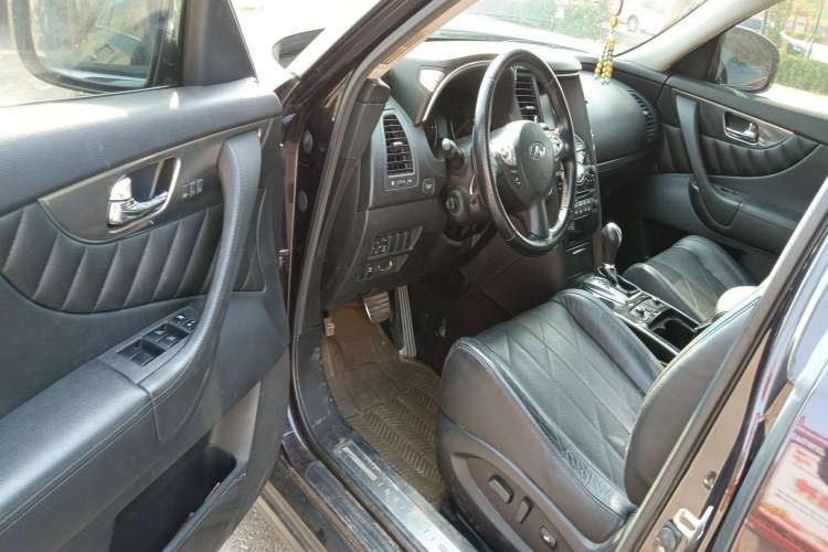 Used Infiniti FX 2010 FX35 Ultimate Edition
