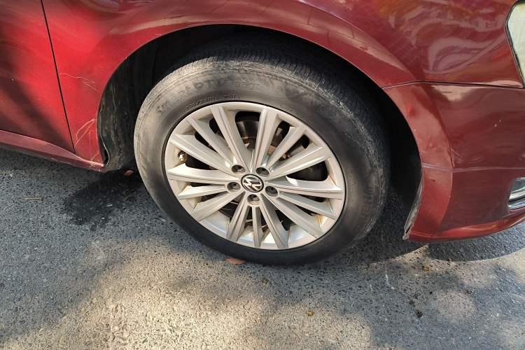 Used Volkswagen Gran Lavida 2013 1.6L Automatic Comfort Model