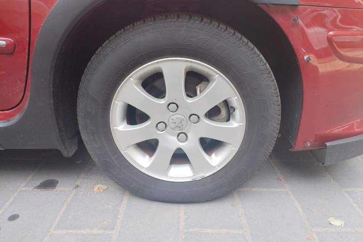 Used Peugeot 307 2012 1.6L Manual CROSS