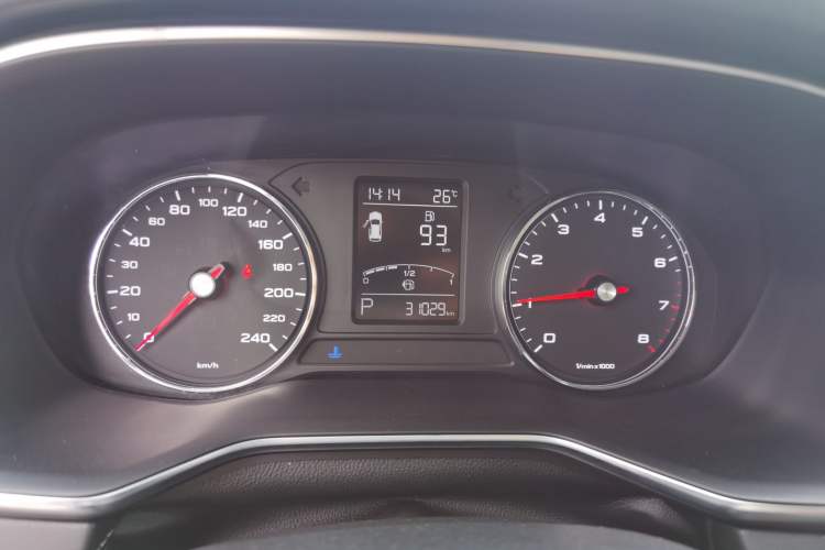 Used Roewe RX8 2019 30T Two-Wheel Drive Supreme Flagship Edition
