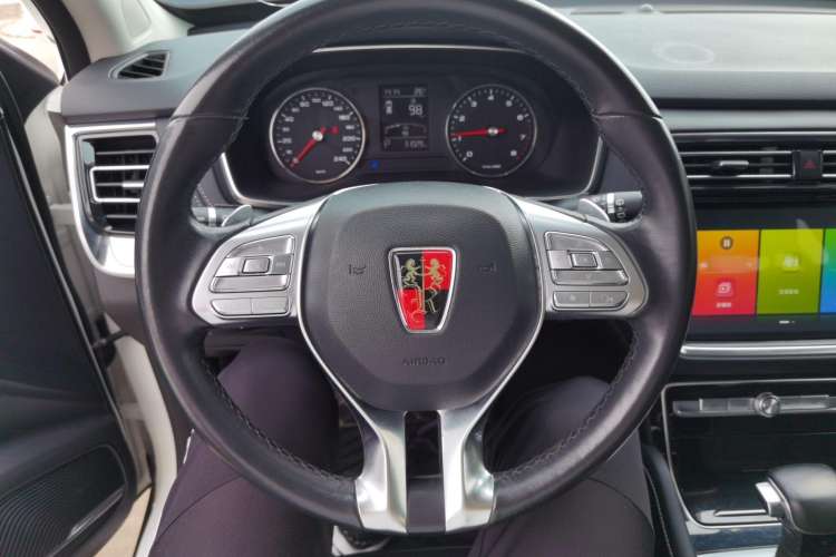 Used Roewe RX8 2019 30T Two-Wheel Drive Supreme Flagship Edition
