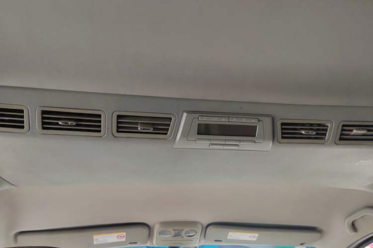 Used JAC Refine M5 2012 2.0T Gasoline Manual Business Edition