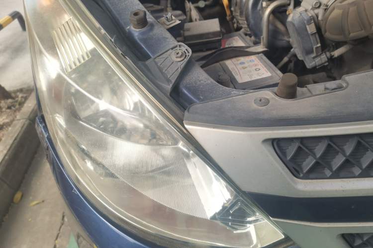 Used Wuling Rongguang V 2015 1.2L Base Version
