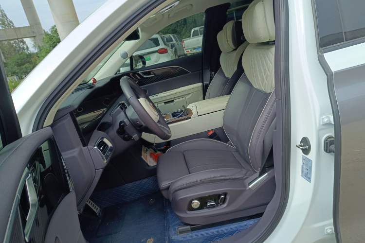 Used Hongqi E-HS9 2021 510 km Range Flagway Edition Six Seats