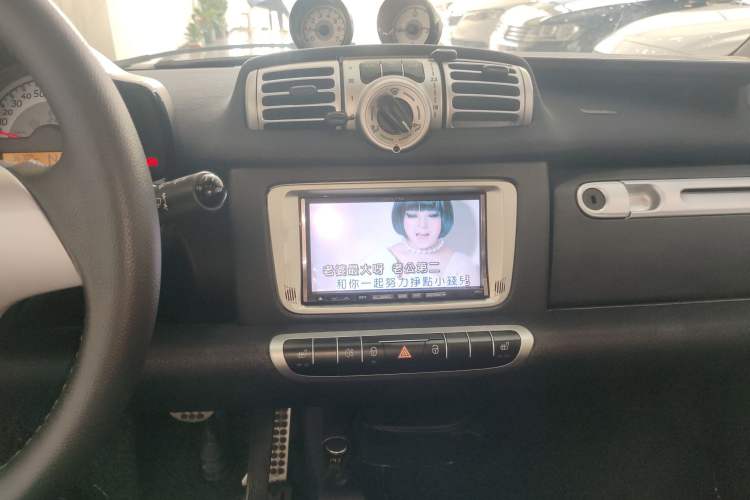 Used smart fortwo 2013 1.0T Hardtop Passion Edition
