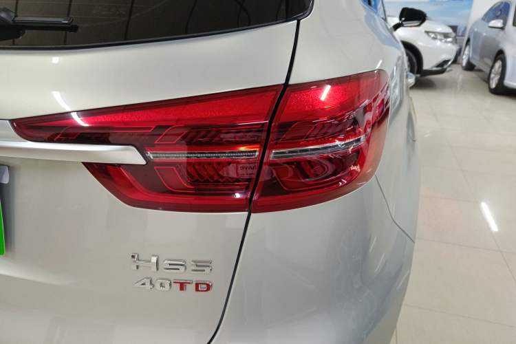 Used Hongqi HS5 2022 Revised Version 2.0T Smart Connect Flagship Edition