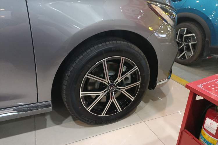 Used BYD Song MAX New Energy 2022 DM-i 105KM Flagship Model