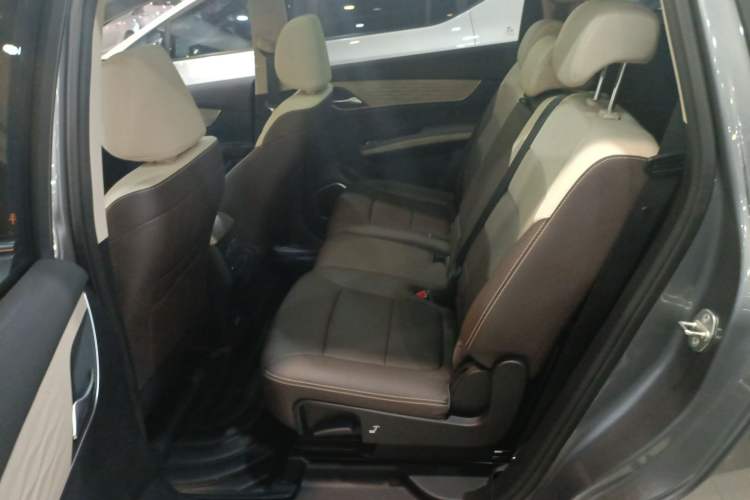 Used BYD Song MAX New Energy 2022 DM-i 105KM Flagship Model
