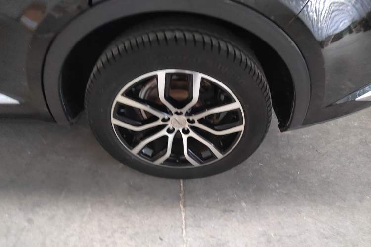 Used Zotye Domy X7 2017 1.8T Manual Luxury Model
