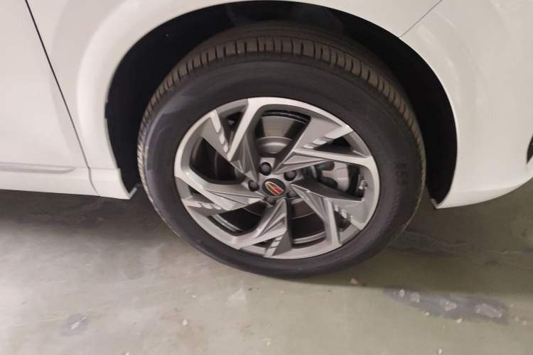 Used Hongqi HS3 2023 2.0T Two-Wheel Drive Available Version