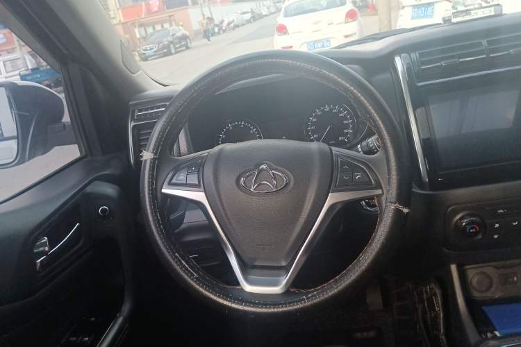 Used CHANGAN OSHAN X70A 2019 1.5L Manual Luxury Model China VI Standard