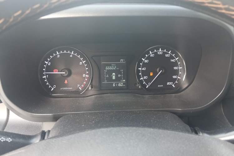 Used CHANGAN OSHAN X70A 2019 1.5L Manual Luxury Model China VI Standard