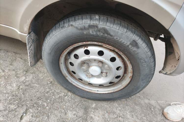 Used Wuling Rongguang 2011 1.2L Base Version