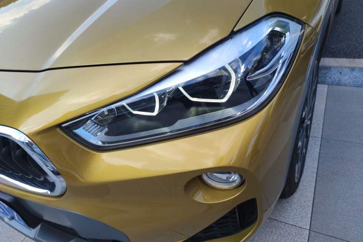 Used BMW X2 2018 sDrive25i Luxury Model with M Off-Road Package China V Emission Standard
