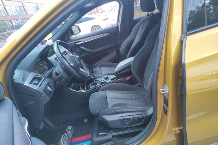 Used BMW X2 2018 sDrive25i Luxury Model with M Off-Road Package China V Emission Standard
