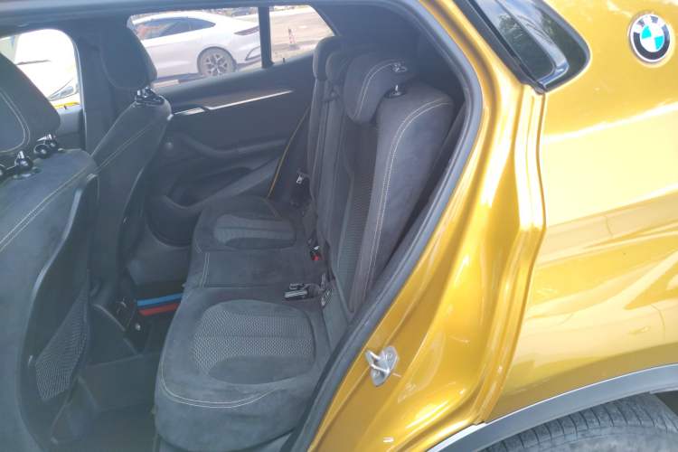 Used BMW X2 2018 sDrive25i Luxury Model with M Off-Road Package China V Emission Standard
