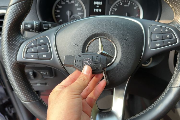 Used Mercedes-Benz Vito 2020 2.0T Business Version 7 Seats
