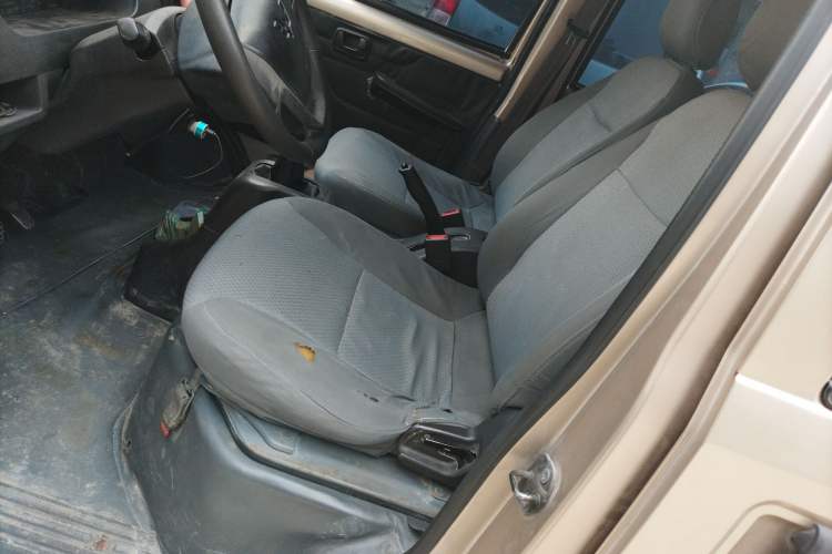 Used Wuling Rongguang 2011 1.2L Base Version