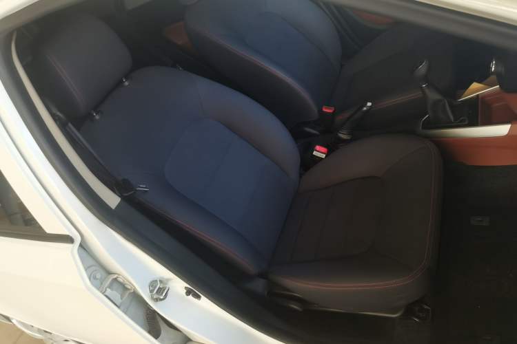 Used Geely Auto Diamond 2017 1.5L Manual Value-Added Model