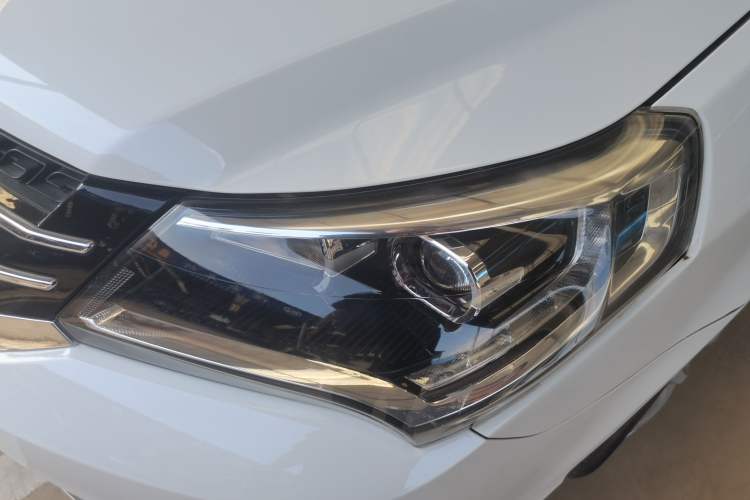 Used Geely Auto Diamond 2017 1.5L Manual Value-Added Model