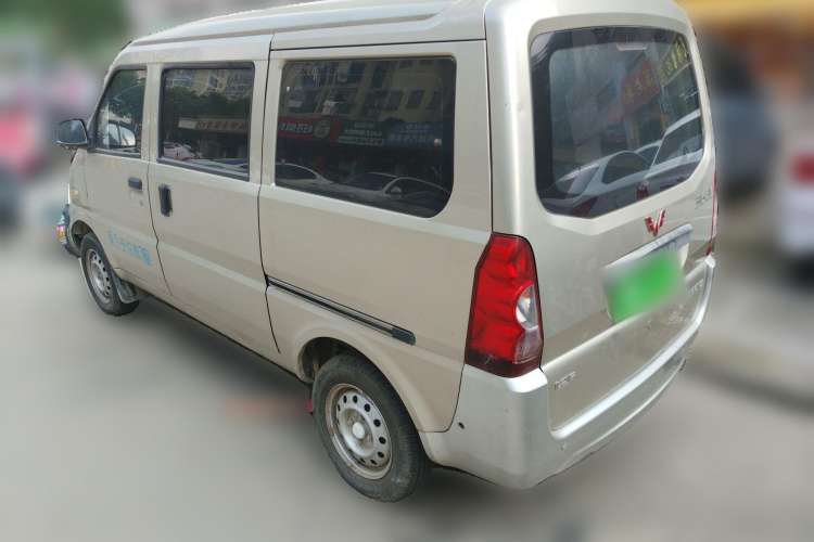 Used Wuling Rongguang 2011 1.2L Base Version