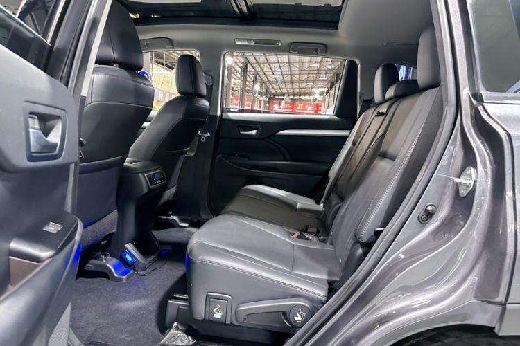 Used Toyota Highlander 2015 2.0T Four-Wheel Drive Luxury Edition 7-Seater