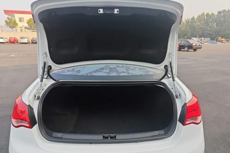 Used Roewe e550 2016 Deluxe Edition