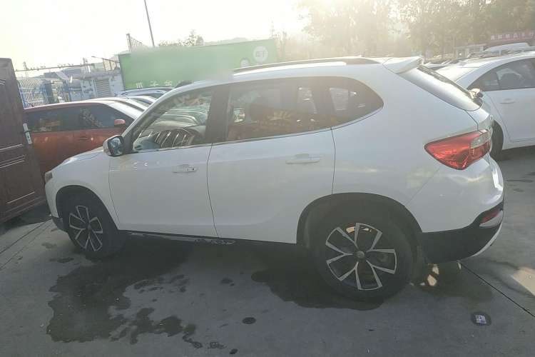 Used Brilliance V5 2014 1.6L Automatic Luxury Model